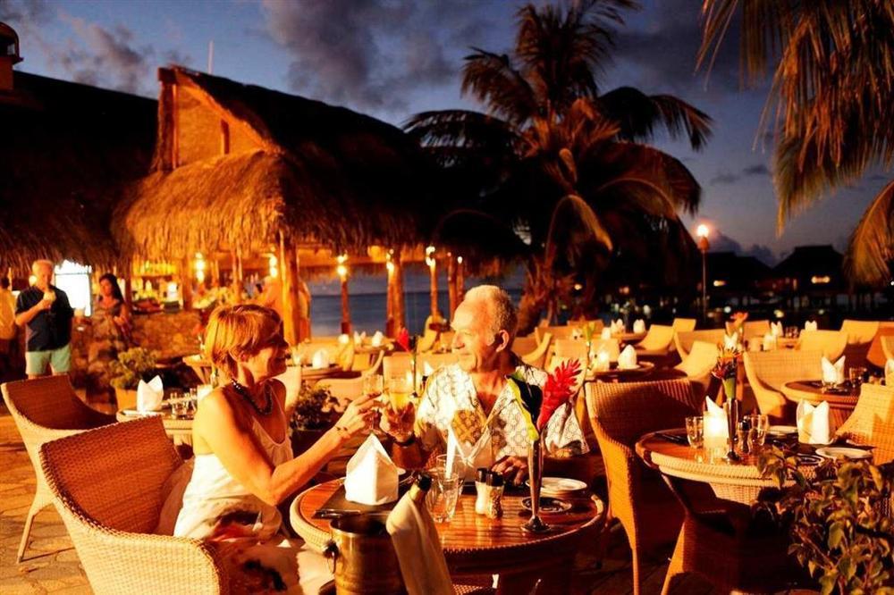 Hilton Moorea Lagoon Resort & Spa Papetoai Ristorante foto